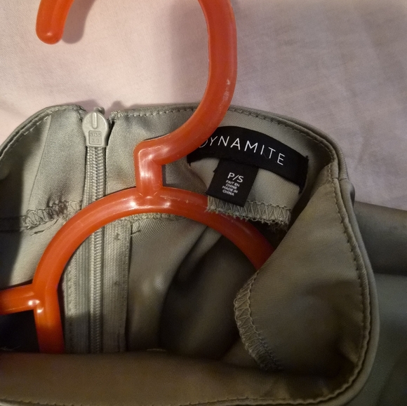 Dynamite Sage Green Top - Picture 2 of 4